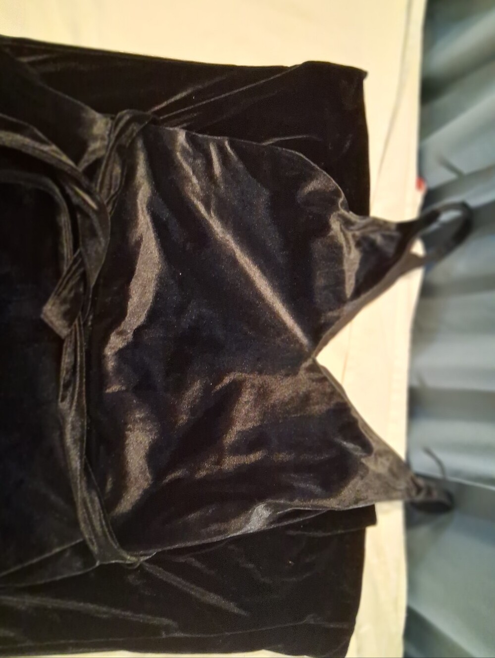 BANANA REPUBLIC Black Velvet Wide-Leg Jumpsuit with tie at Waist Belt - Picture 4 of 6